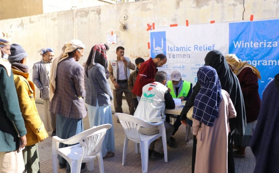 الشفقة توزع الكسوة الشتوية لمرضى الفشل الكلوي 