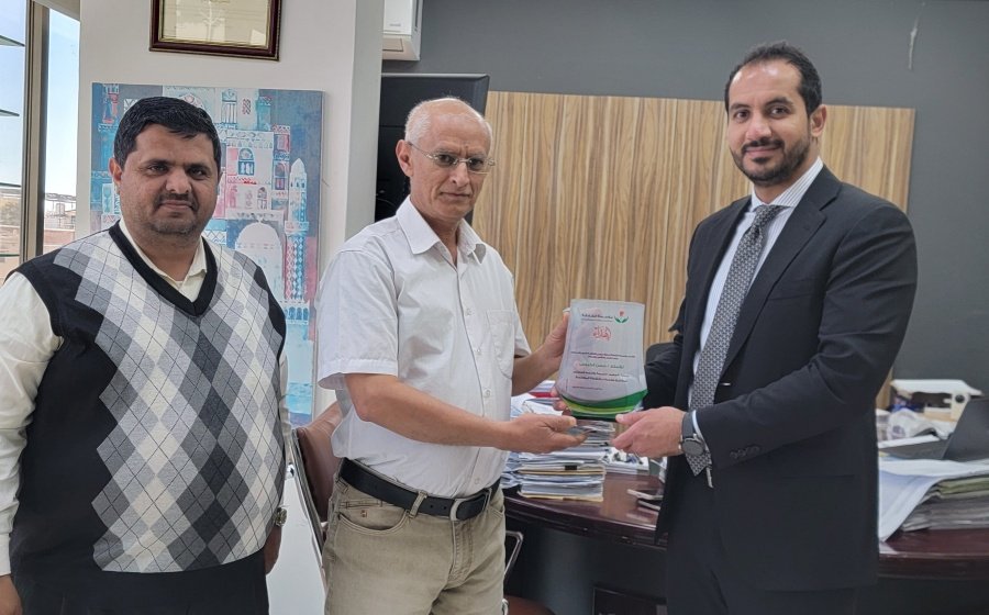 كرمت مؤسسة الشفقة رجل الخير/ محمد حسن الكبوس