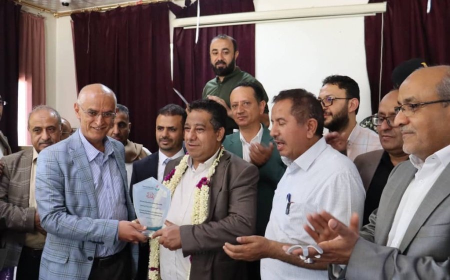 مؤسسة الشفقة تُكرم الدكتور علي المنصور وتُرحب بخلفه في المركز الوطني لعلاج الأورام